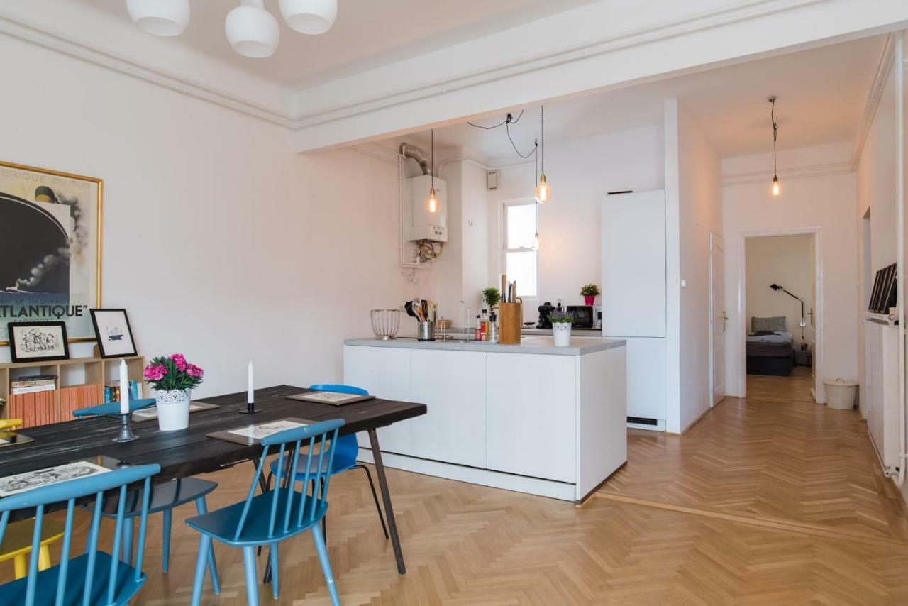 Klauzal Apartment W/3 Bedrooms, French Balcony Budapest Kültér fotó