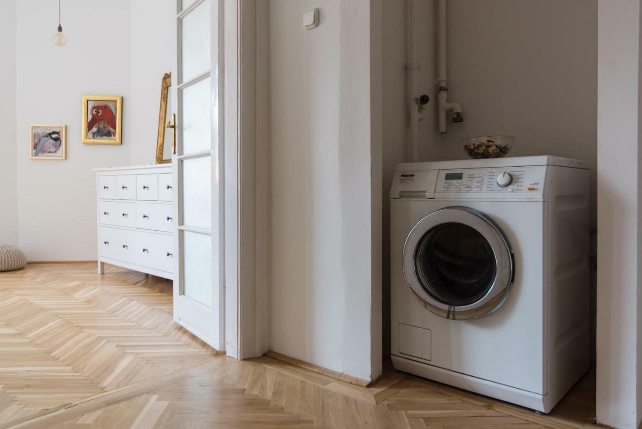 Klauzal Apartment W/3 Bedrooms, French Balcony Budapest Kültér fotó