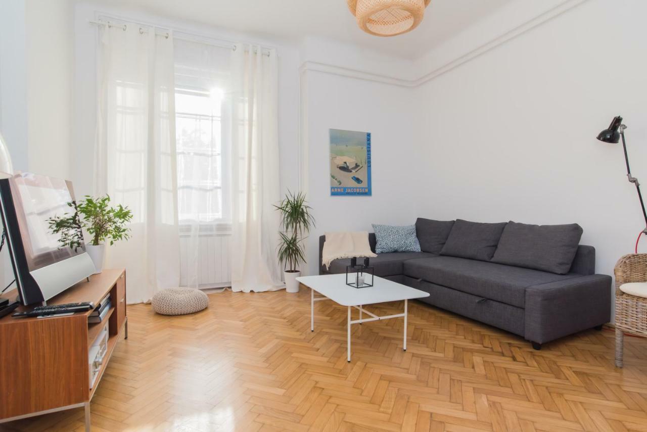 Klauzal Apartment W/3 Bedrooms, French Balcony Budapest Kültér fotó